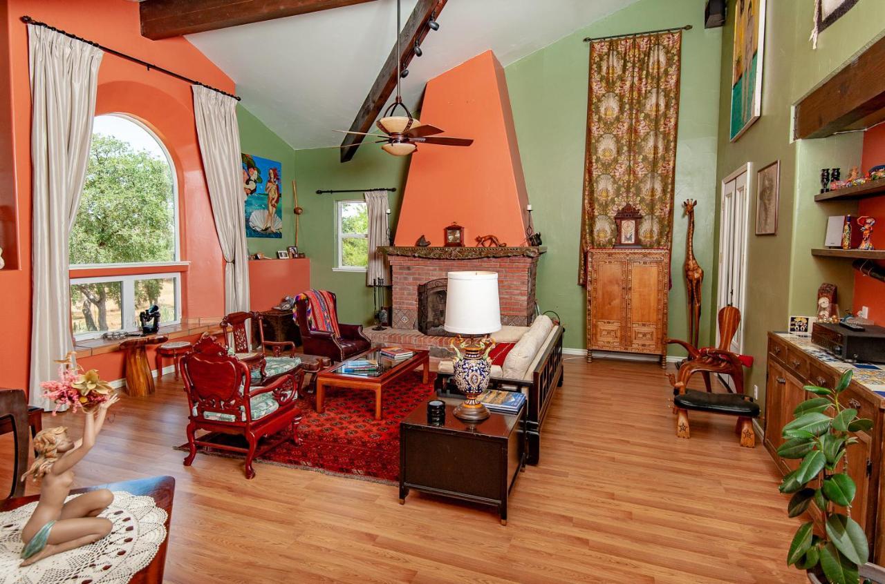 Posada Mariana Bed And Breakfast Catheys Valley Εξωτερικό φωτογραφία