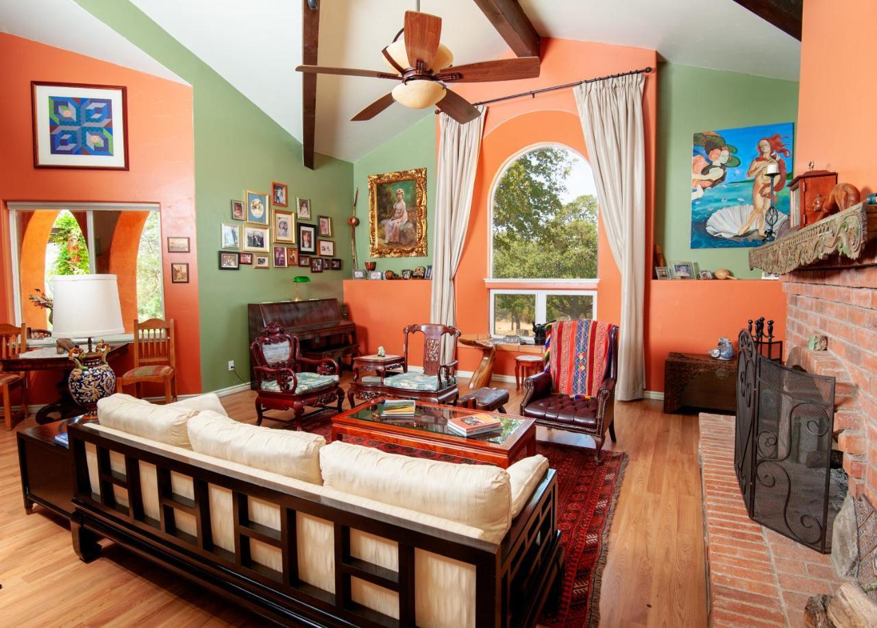 Posada Mariana Bed And Breakfast Catheys Valley Εξωτερικό φωτογραφία