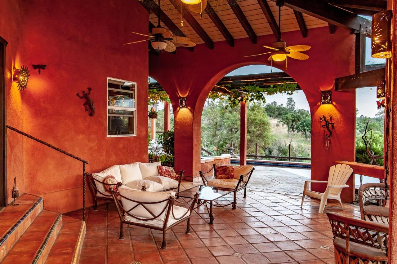 Posada Mariana Bed And Breakfast Catheys Valley Εξωτερικό φωτογραφία