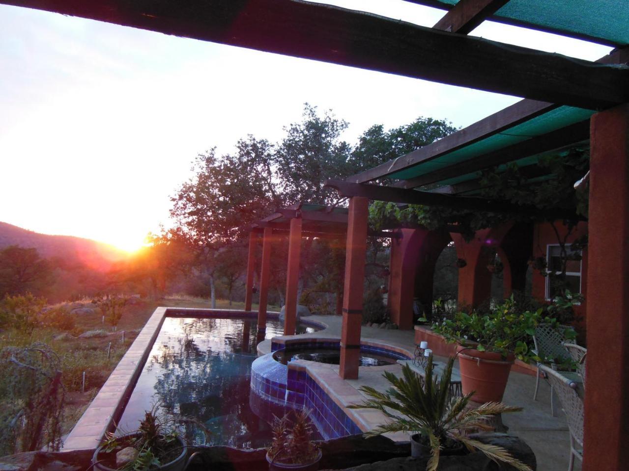 Posada Mariana Bed And Breakfast Catheys Valley Εξωτερικό φωτογραφία